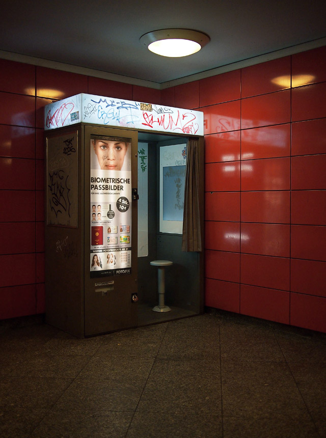 A photo booth at the subway station Frankfurter Allee.